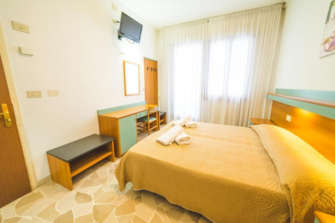 Hotel Grand Prix ซอตโตมารีนา ภายนอก รูปภาพ