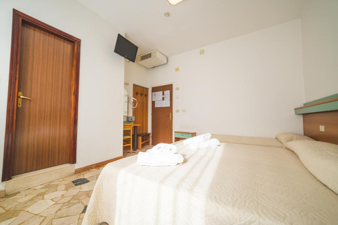 Hotel Grand Prix ซอตโตมารีนา ภายนอก รูปภาพ