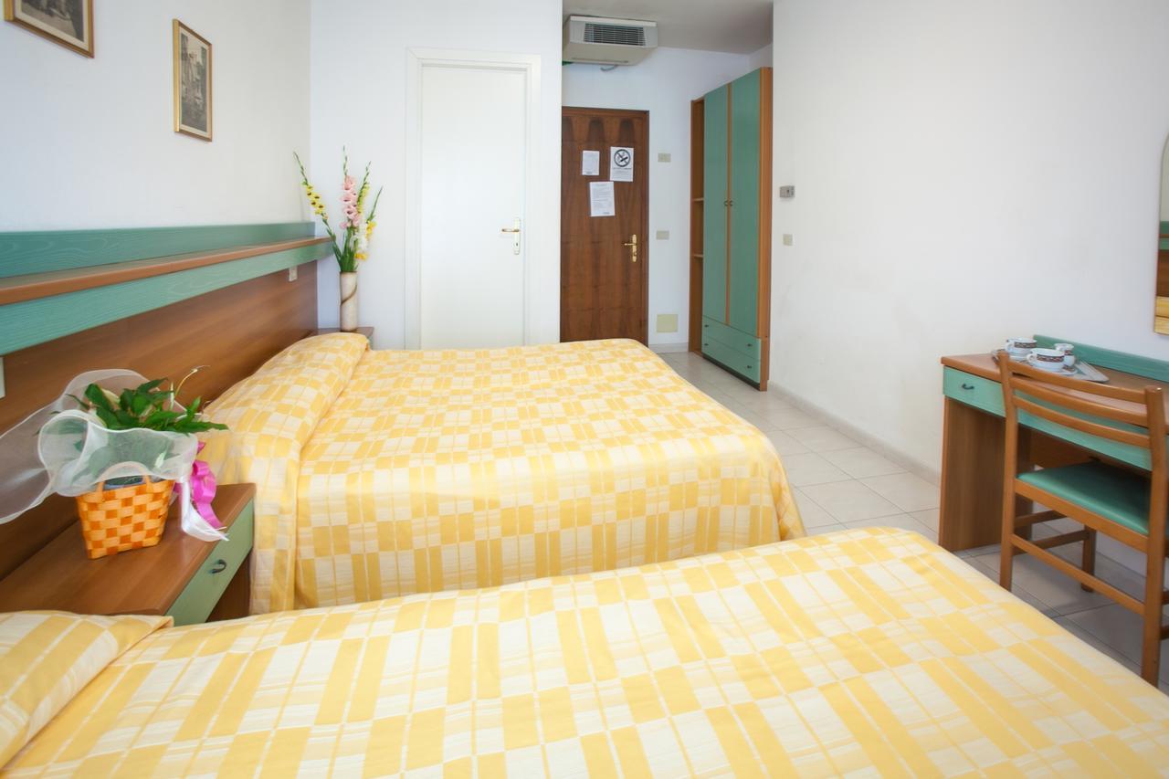 Hotel Grand Prix ซอตโตมารีนา ภายนอก รูปภาพ
